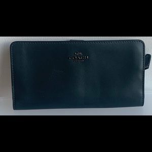 Coach 58586. Skinny Wallet. Dark Teal with gun metal hardware